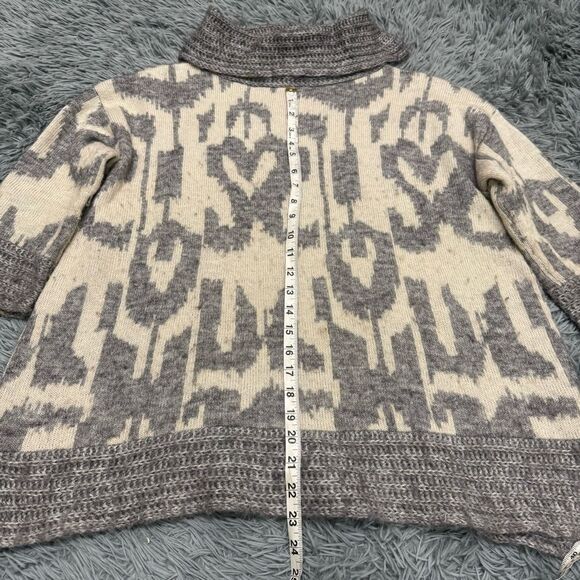 Chicos Turtle Neck Quarter Sleeve Sweater Size 1(8) - Picture 5 of 9